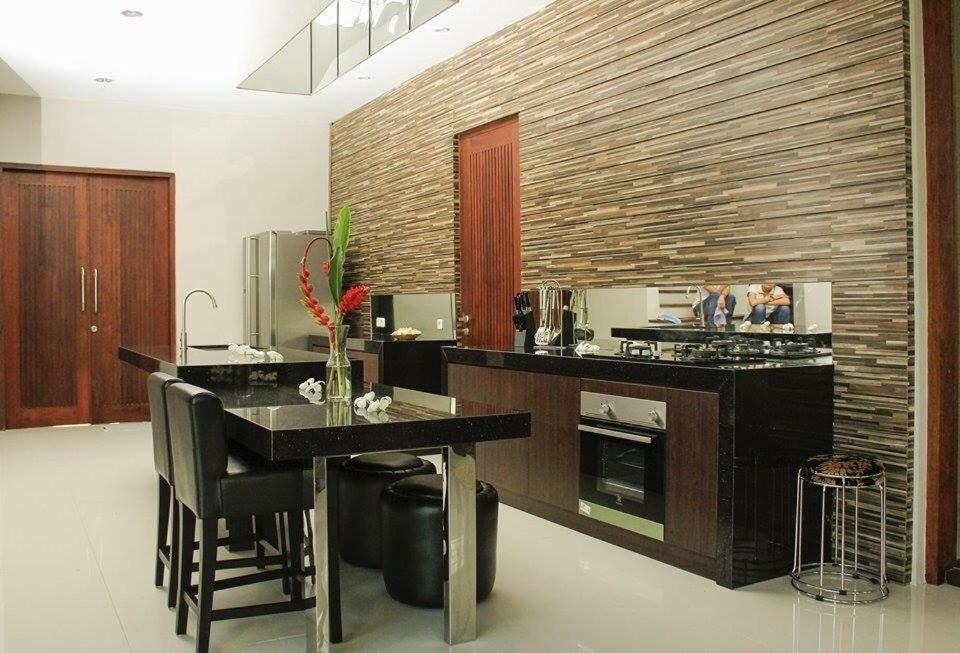 Pasific Beach Cottages Mangsit Rum bild