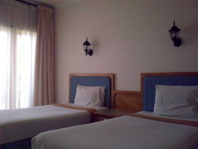 Pasific Beach Cottages Mangsit Exteriör bild